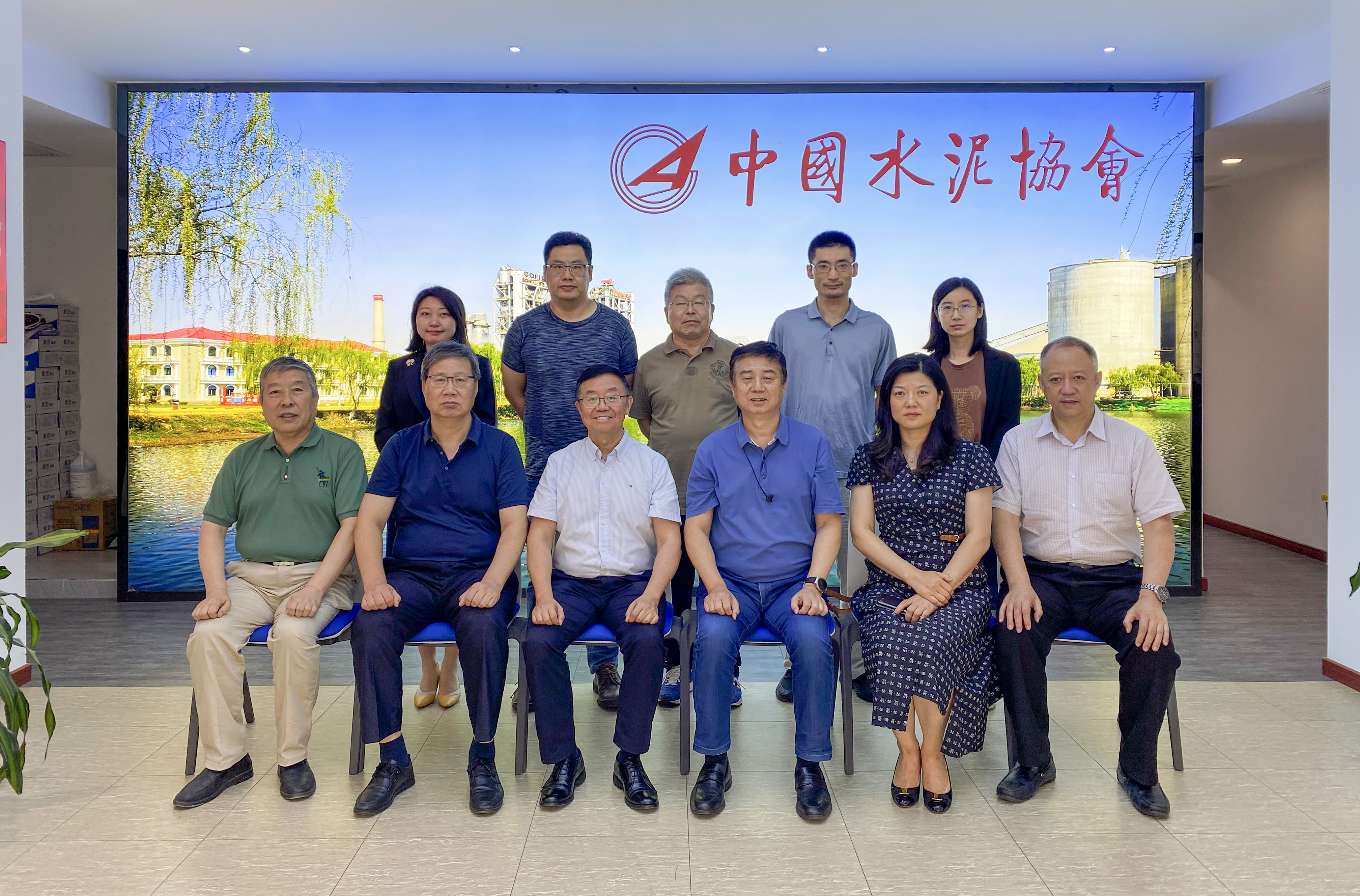 西部水泥CEO馬維平一行拜訪我會(huì)